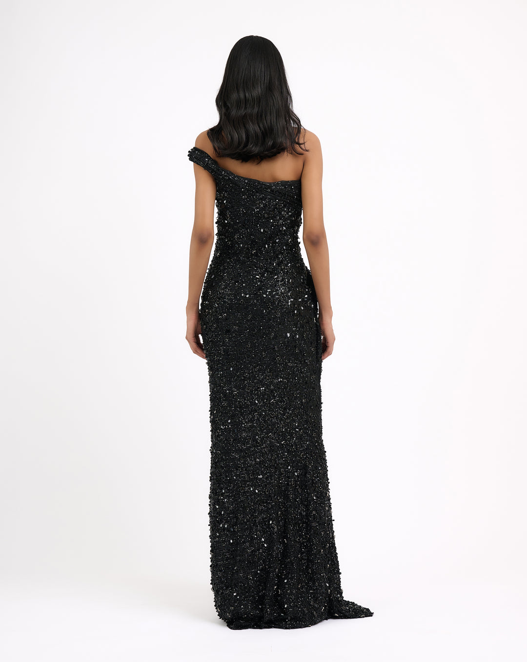 Shoulder sculpting and drape of the gown