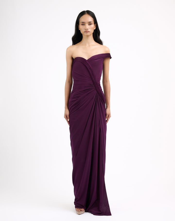 Satin sculpted neckline going tll waist