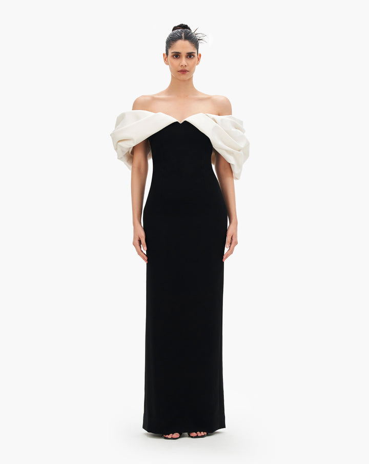 Cloud like taffeta drape of the dress