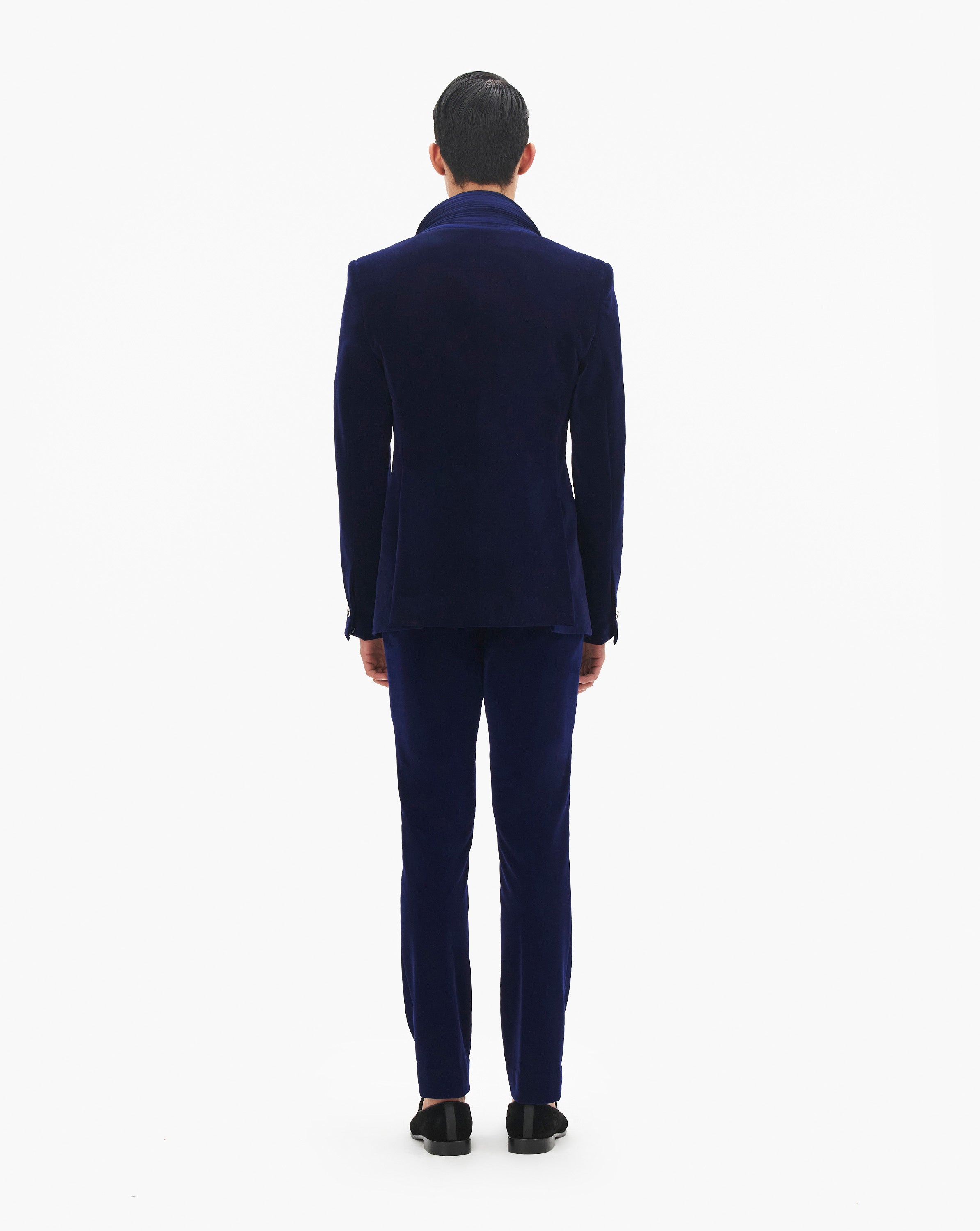 Sculpted Contour Tuxedo