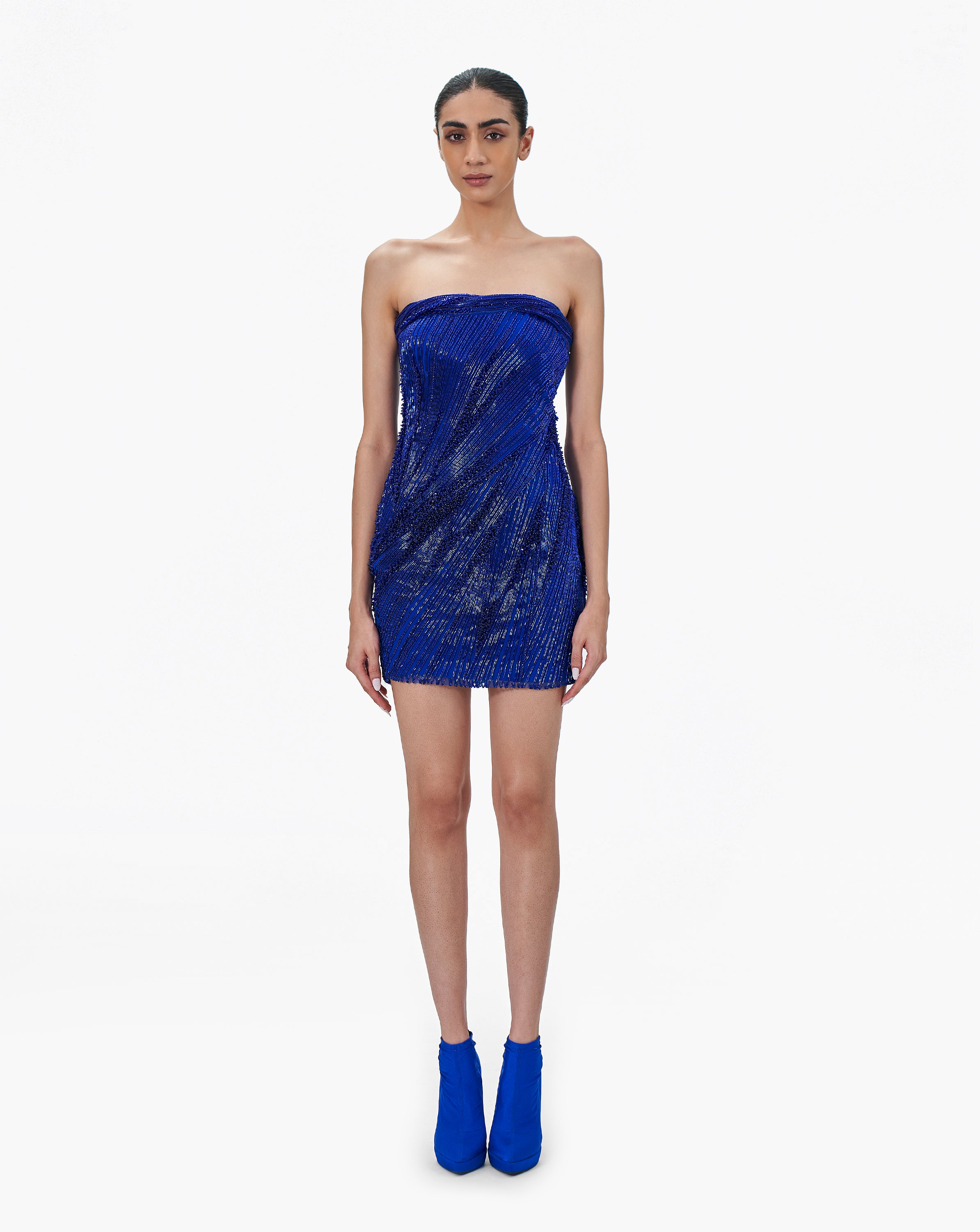 A high-end electric blue evening gown | Zuhair murad haute couture, Fashion  dresses, Dress